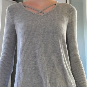 gray long sleeved shirt!